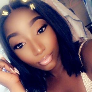 Meet your Posher, Myriam